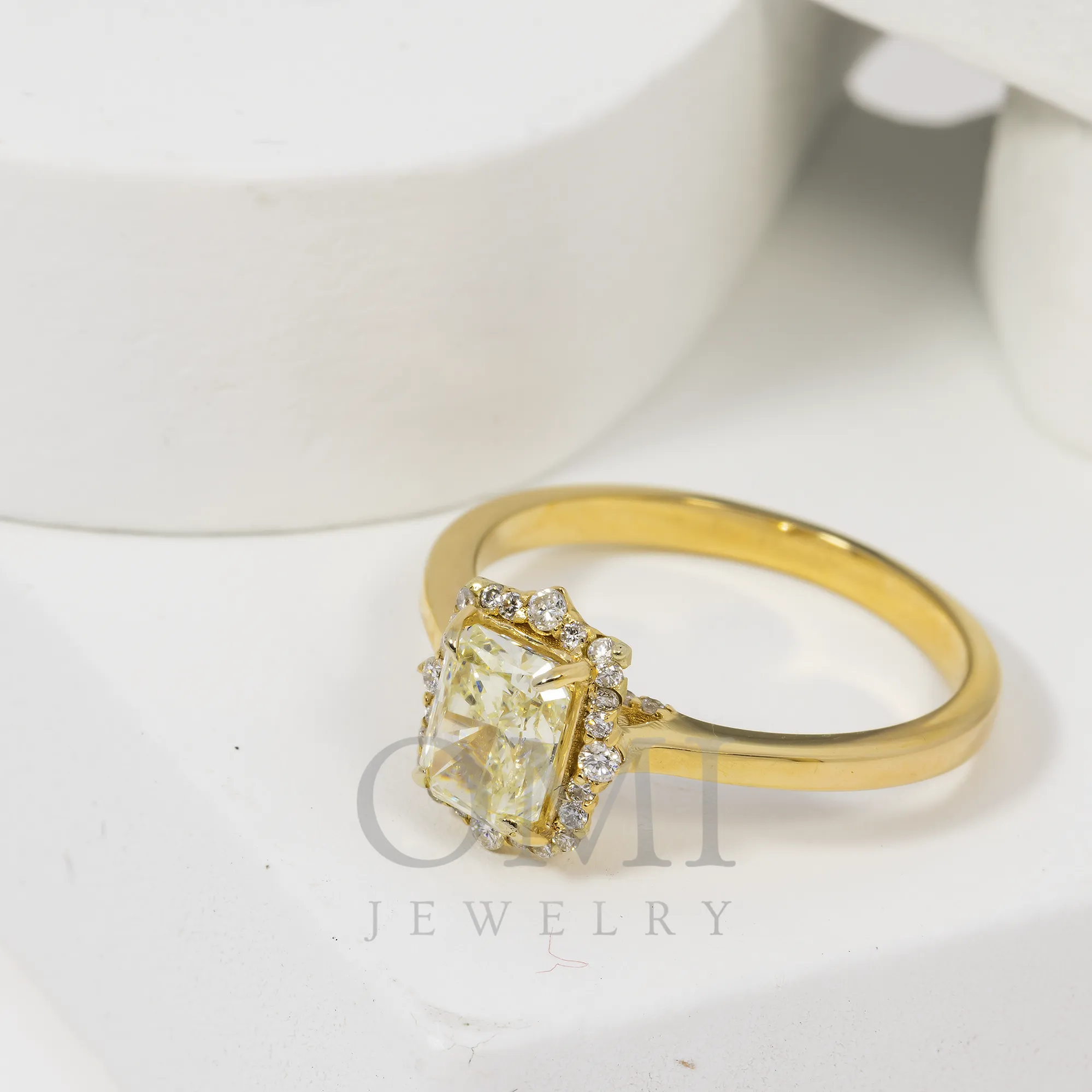 14K GOLD RADIANT CUT YELLOW HALO DIAMOND ENGAGEMENT RING 1.22 CTW