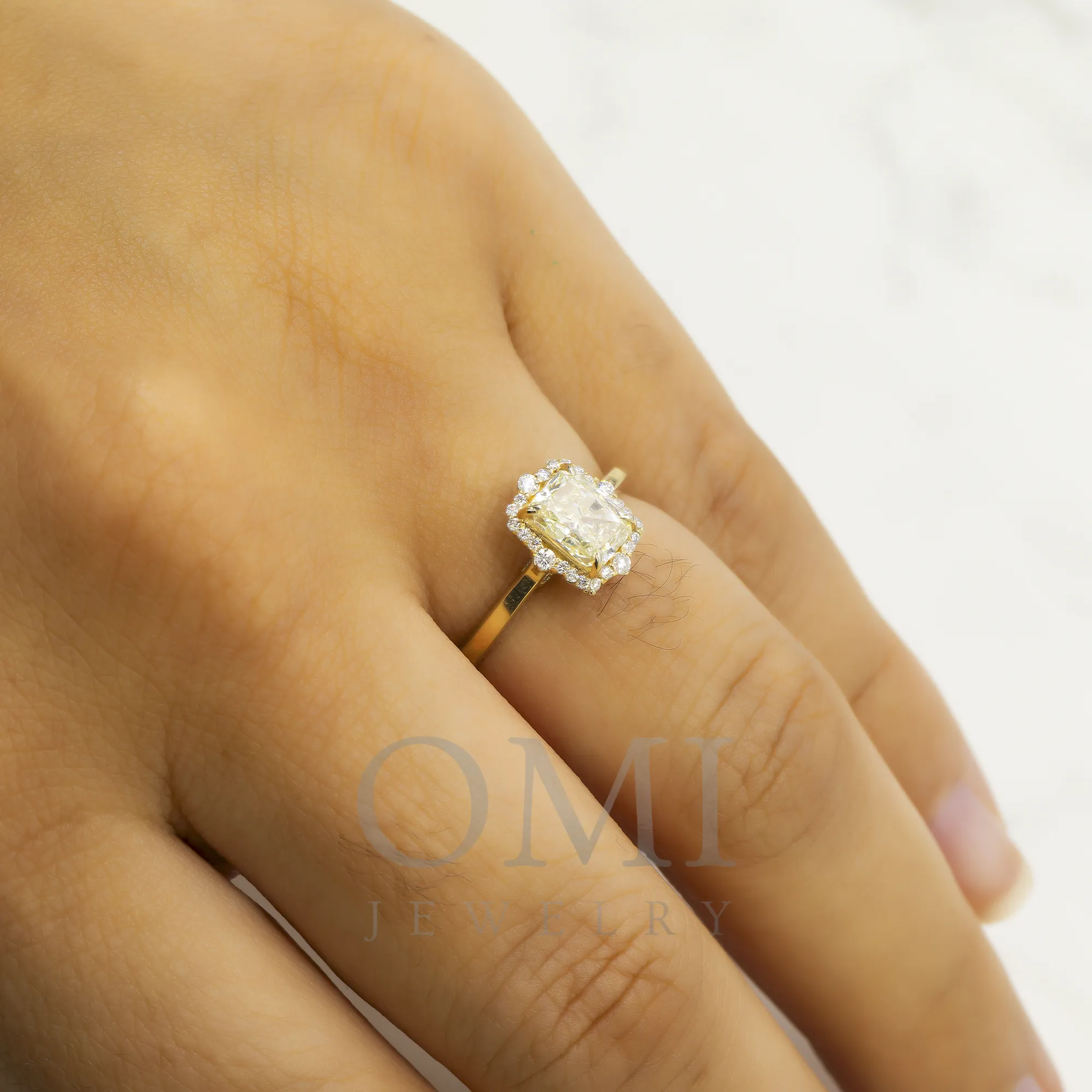 14K GOLD RADIANT CUT YELLOW HALO DIAMOND ENGAGEMENT RING 1.22 CTW