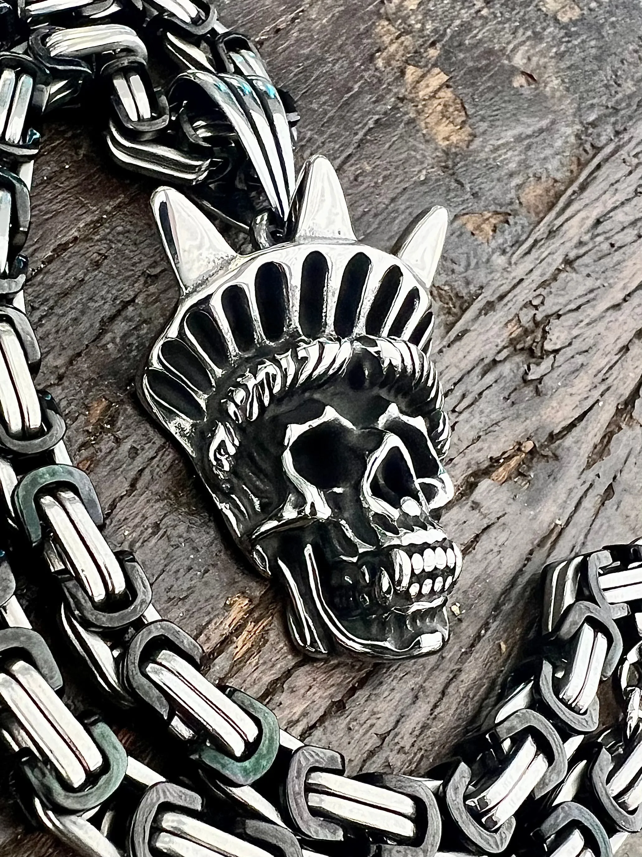 Bone Crusher - Lady Liberty Pendant - Necklace (835)