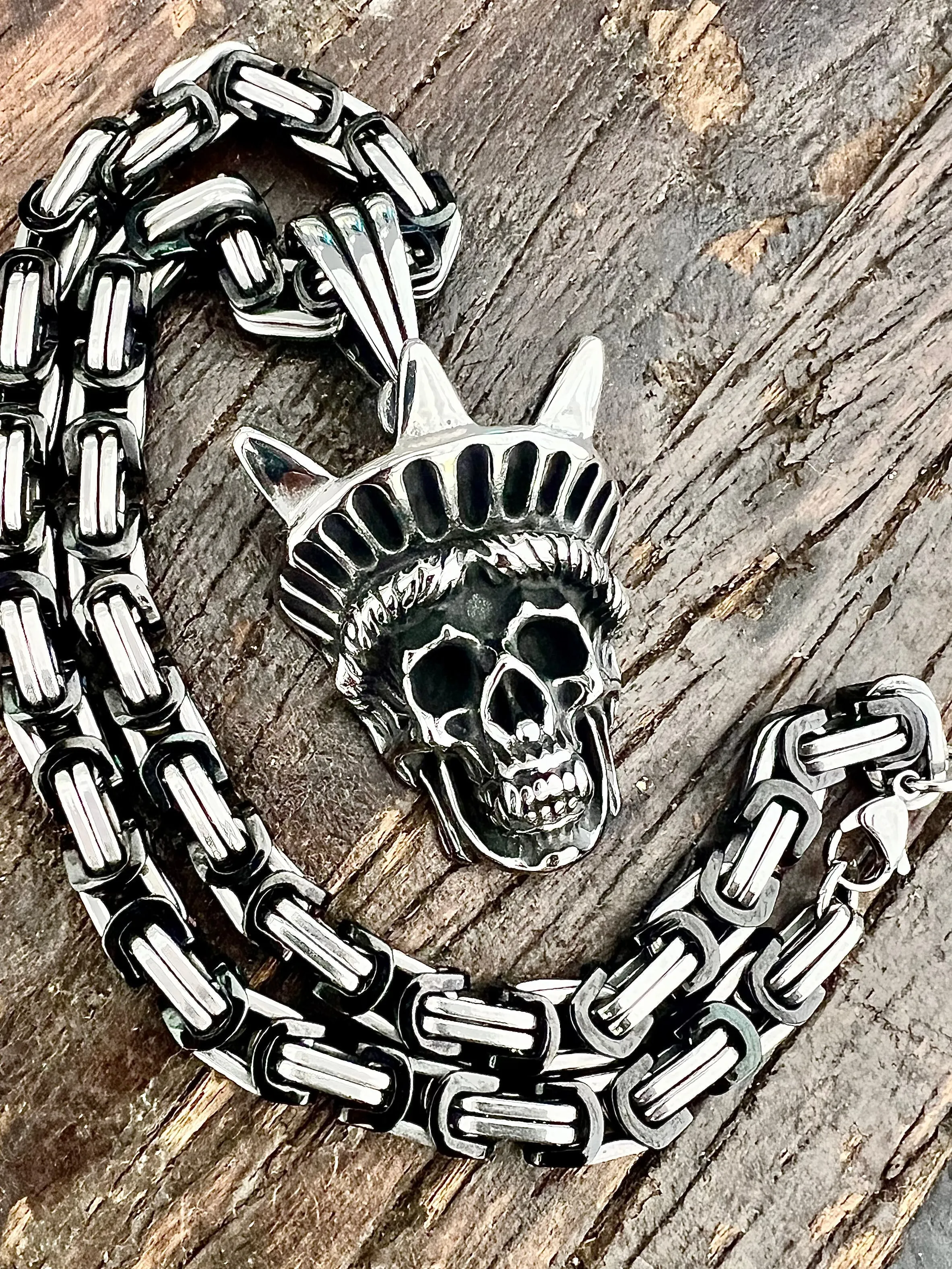 Bone Crusher - Lady Liberty Pendant - Necklace (835)