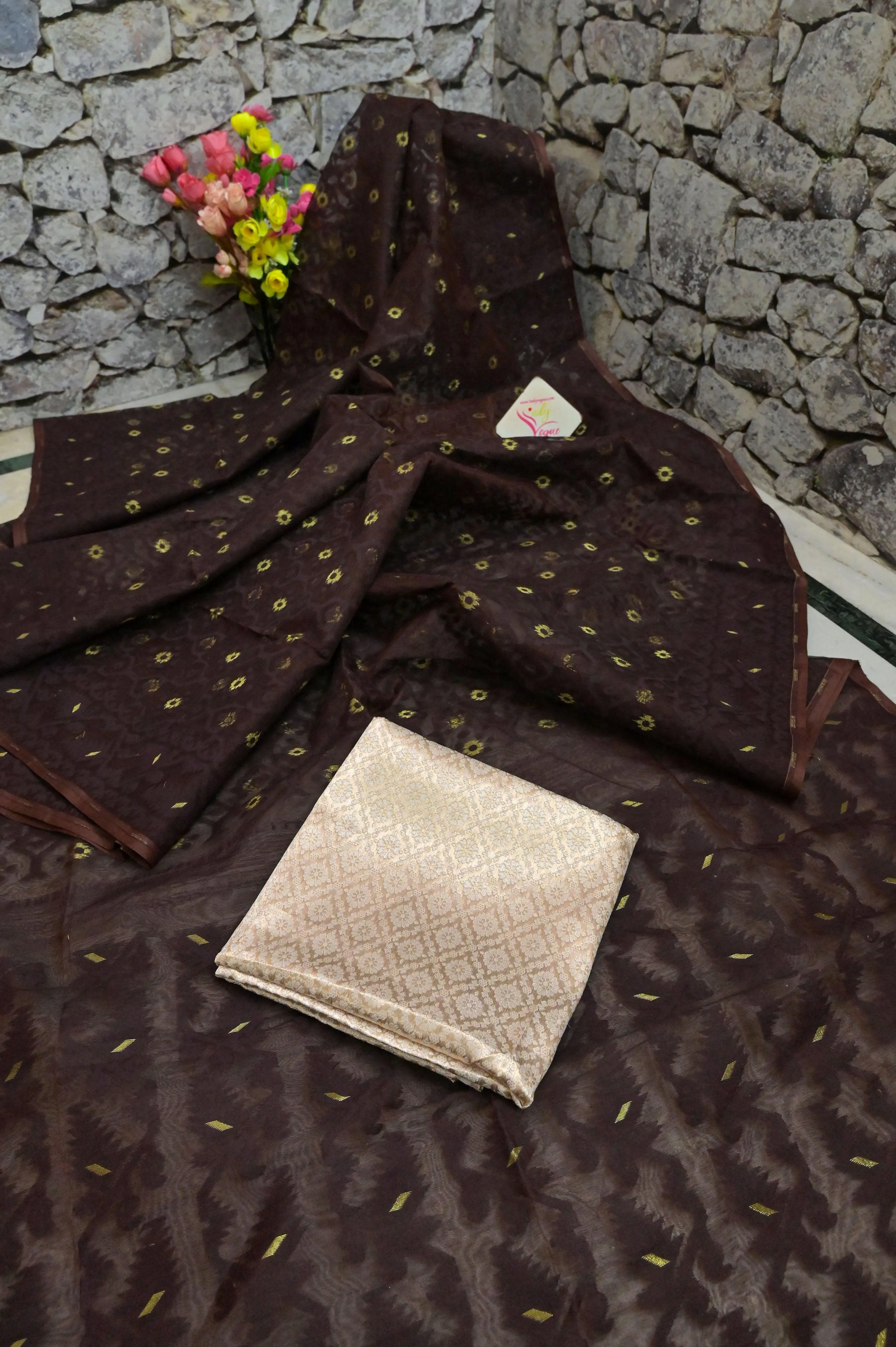 Brown Color Pure Jamdani Saree with Brocade Blouse Piece