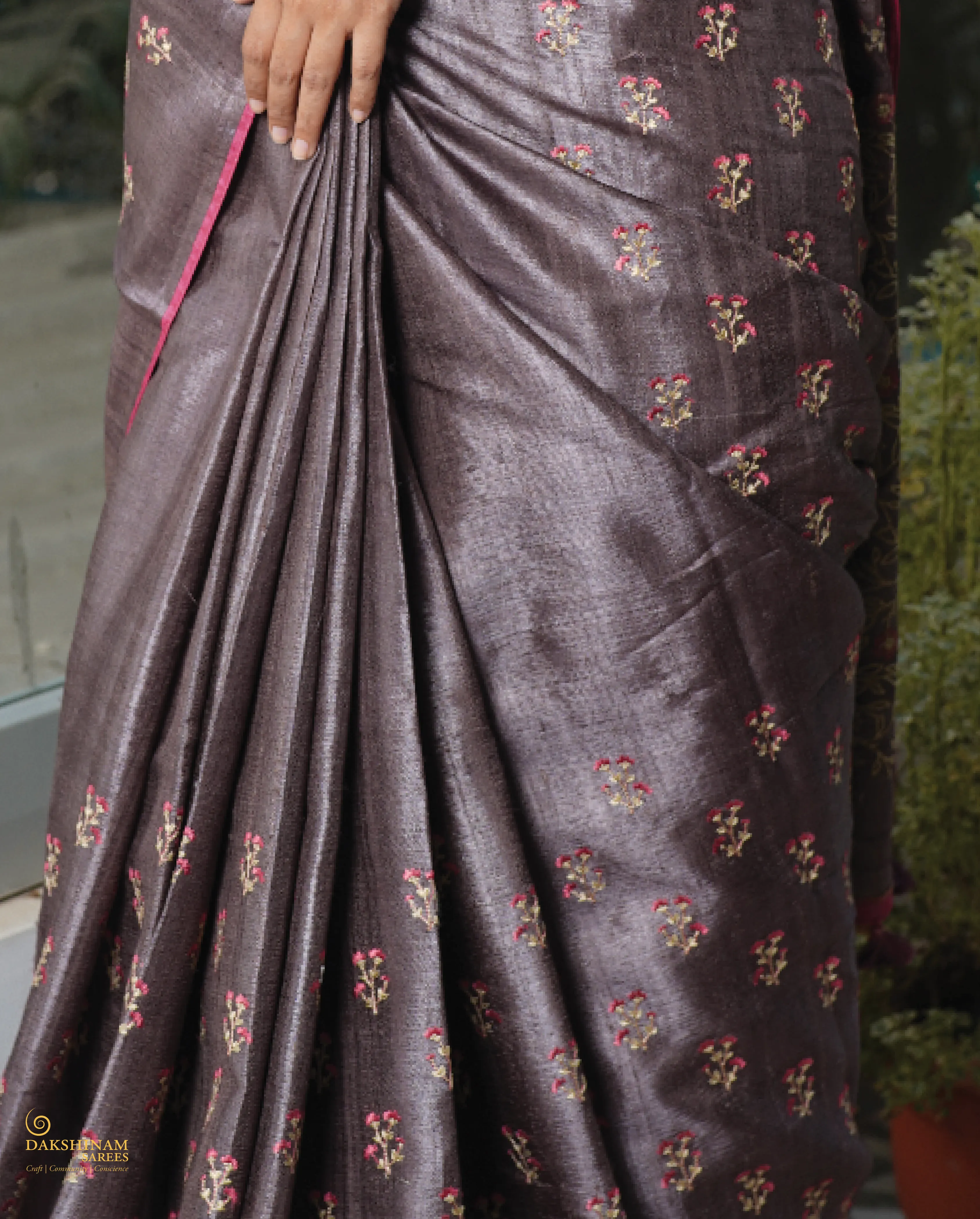 Handwoven Greyish Brown Tussar Silk Saree - 1668T007247DSC