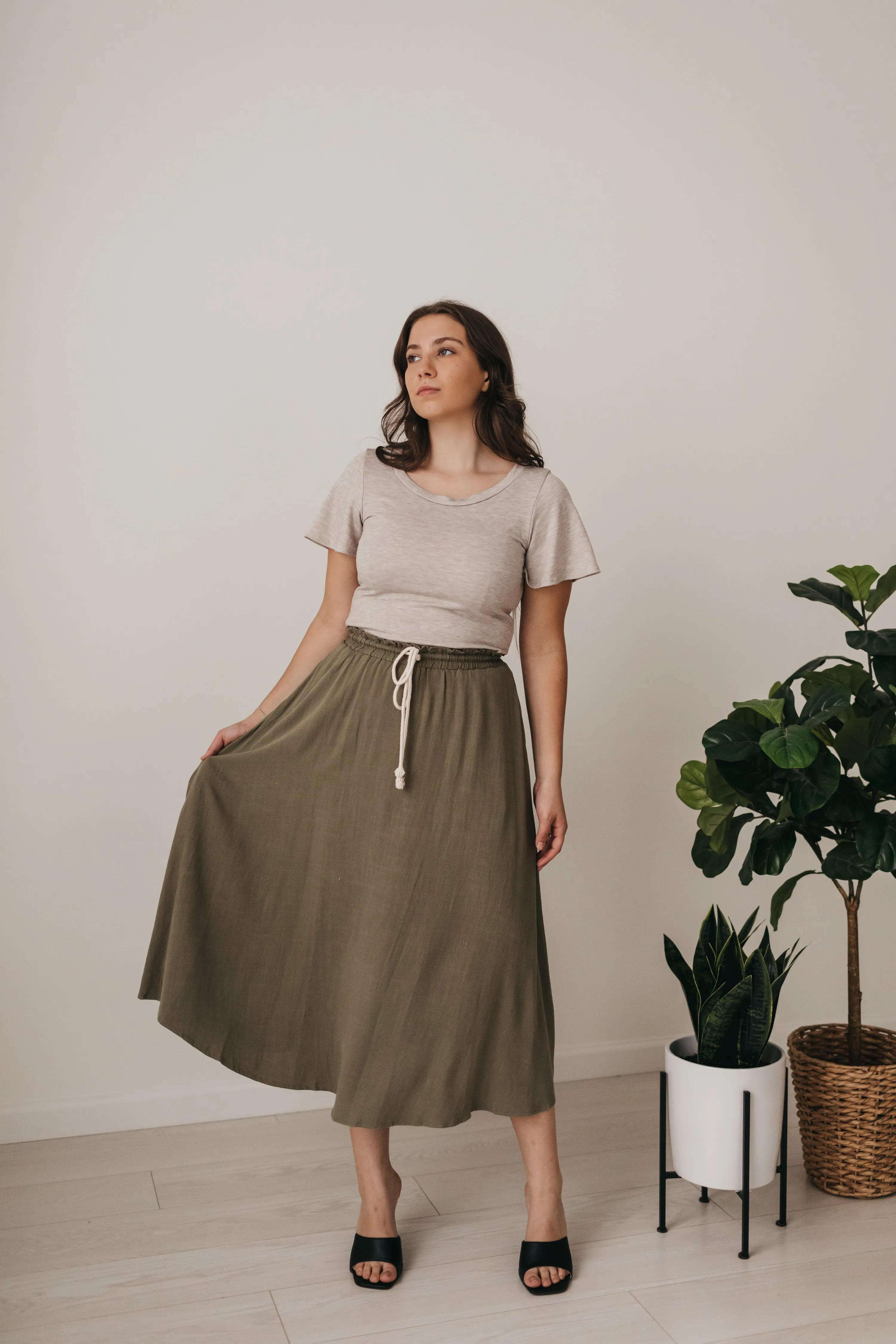 Helen Midi Skirt in Olive