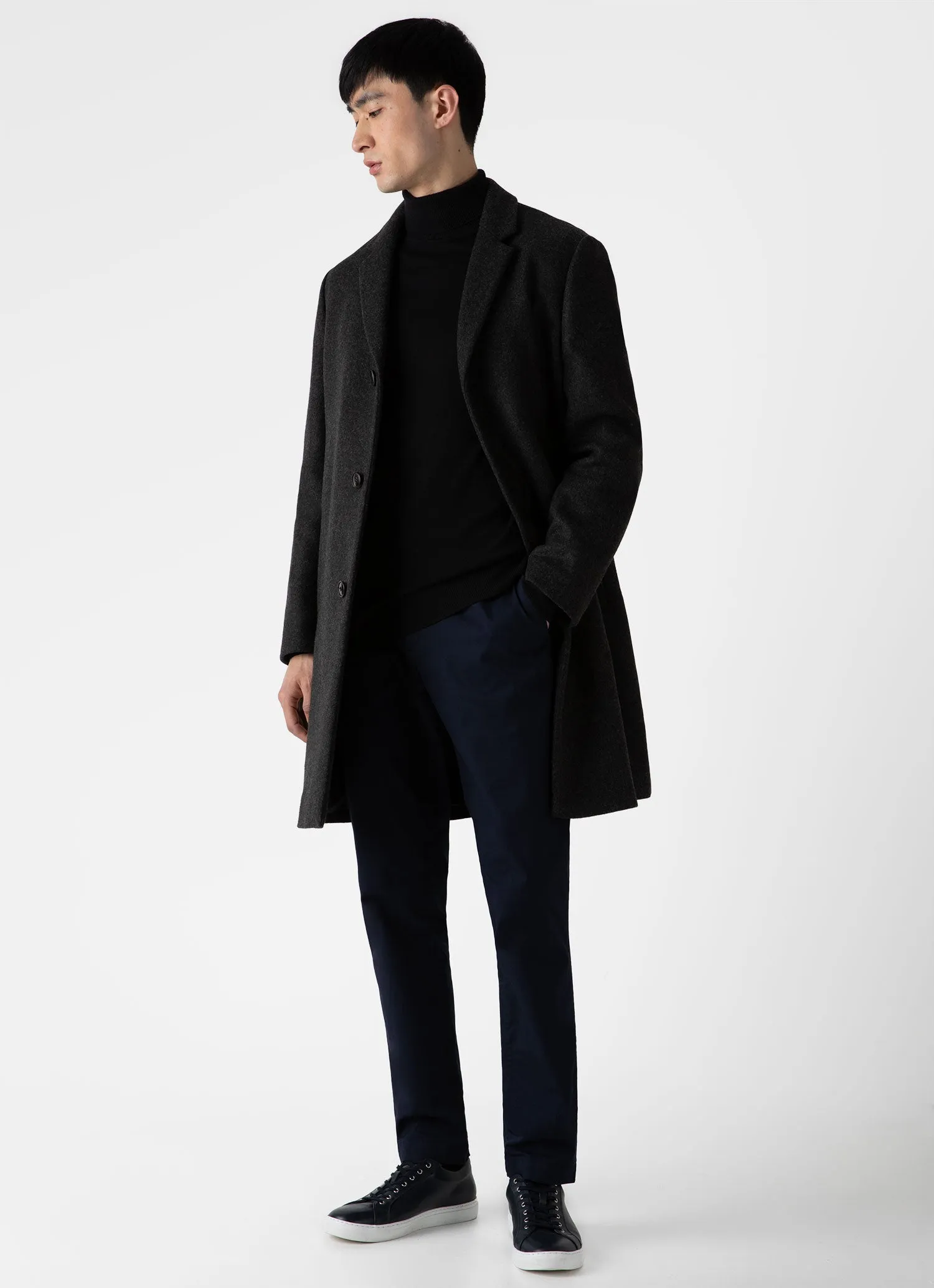 Men's Extra-Fine Merino Roll Neck in Black