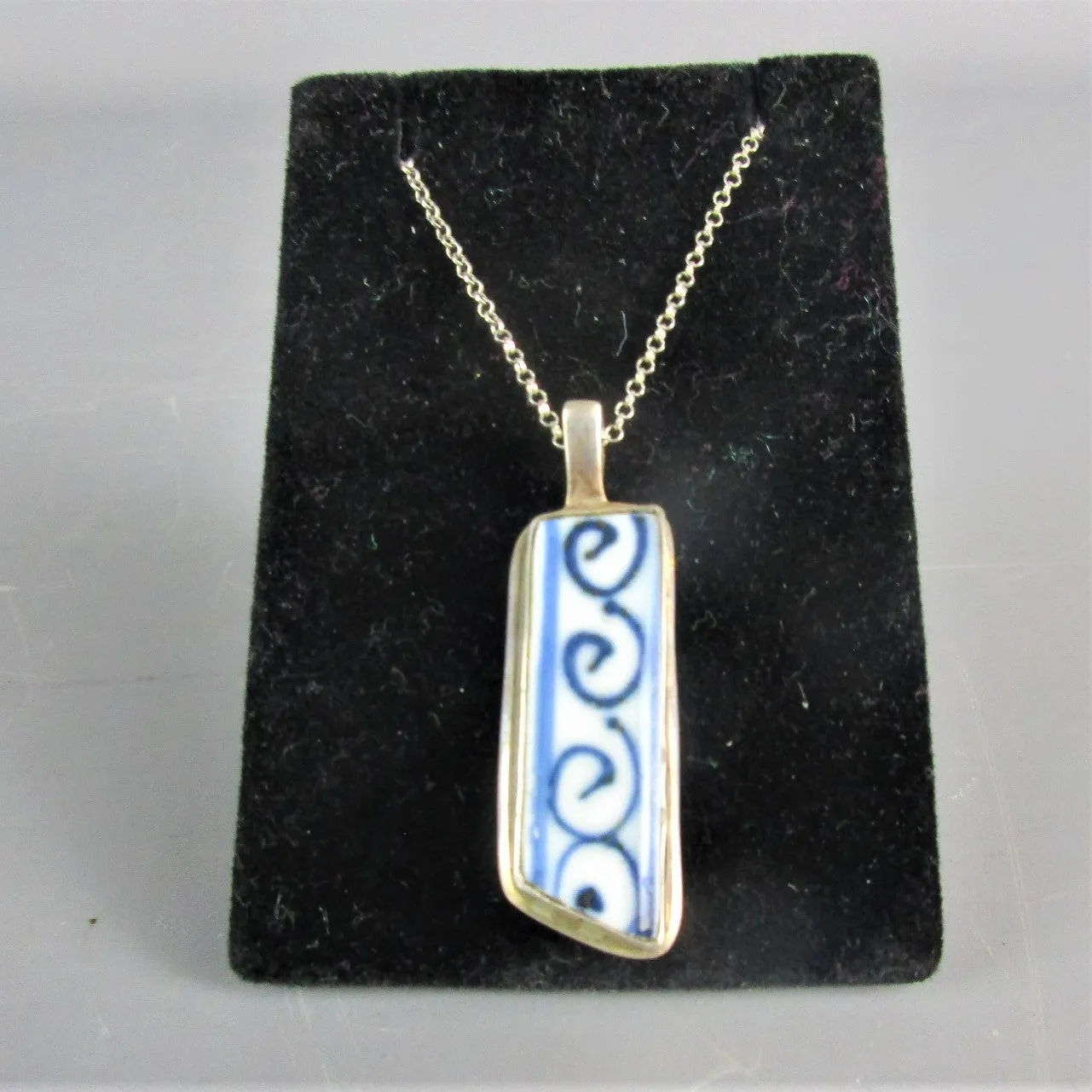 Sterling Silver Ming Ceramic Shard Pendant Necklace Vintage c1980