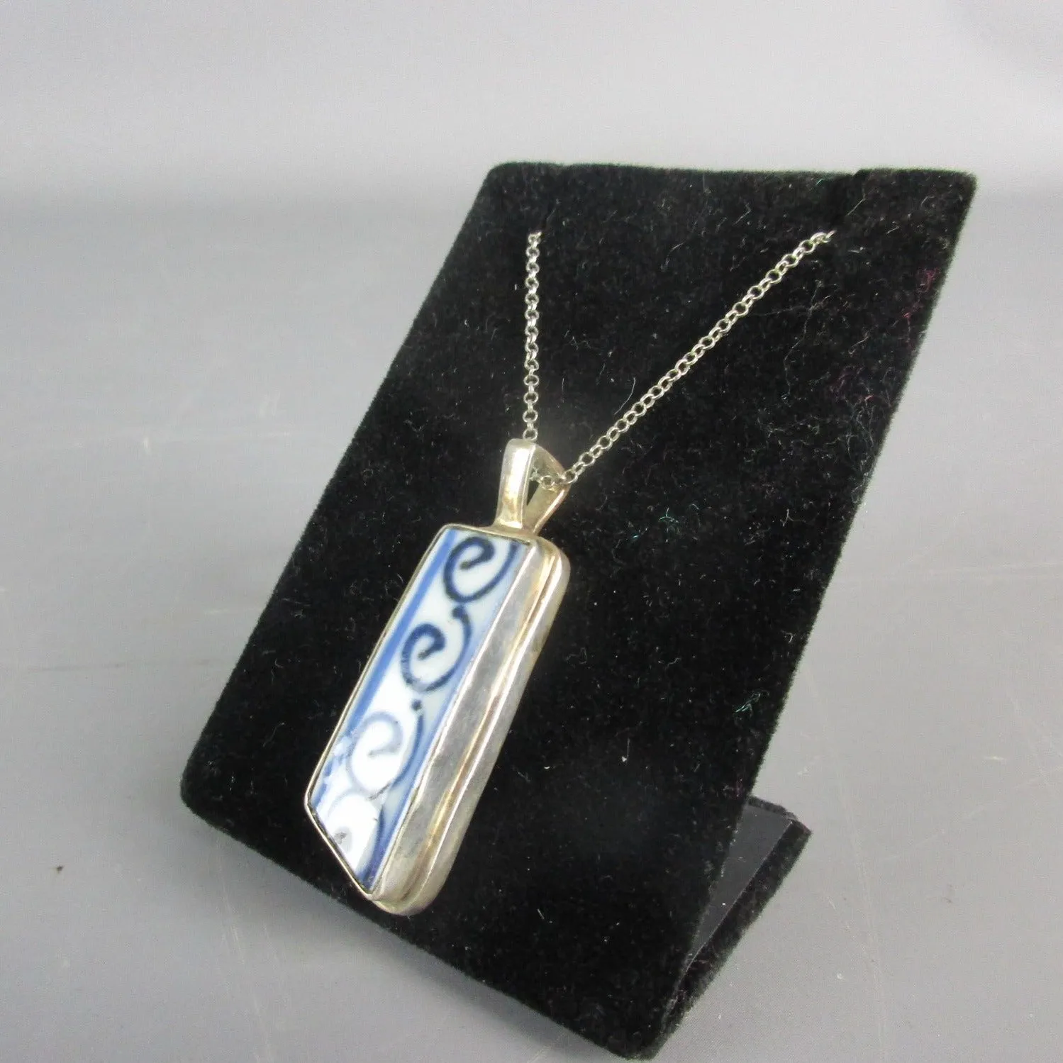 Sterling Silver Ming Ceramic Shard Pendant Necklace Vintage c1980