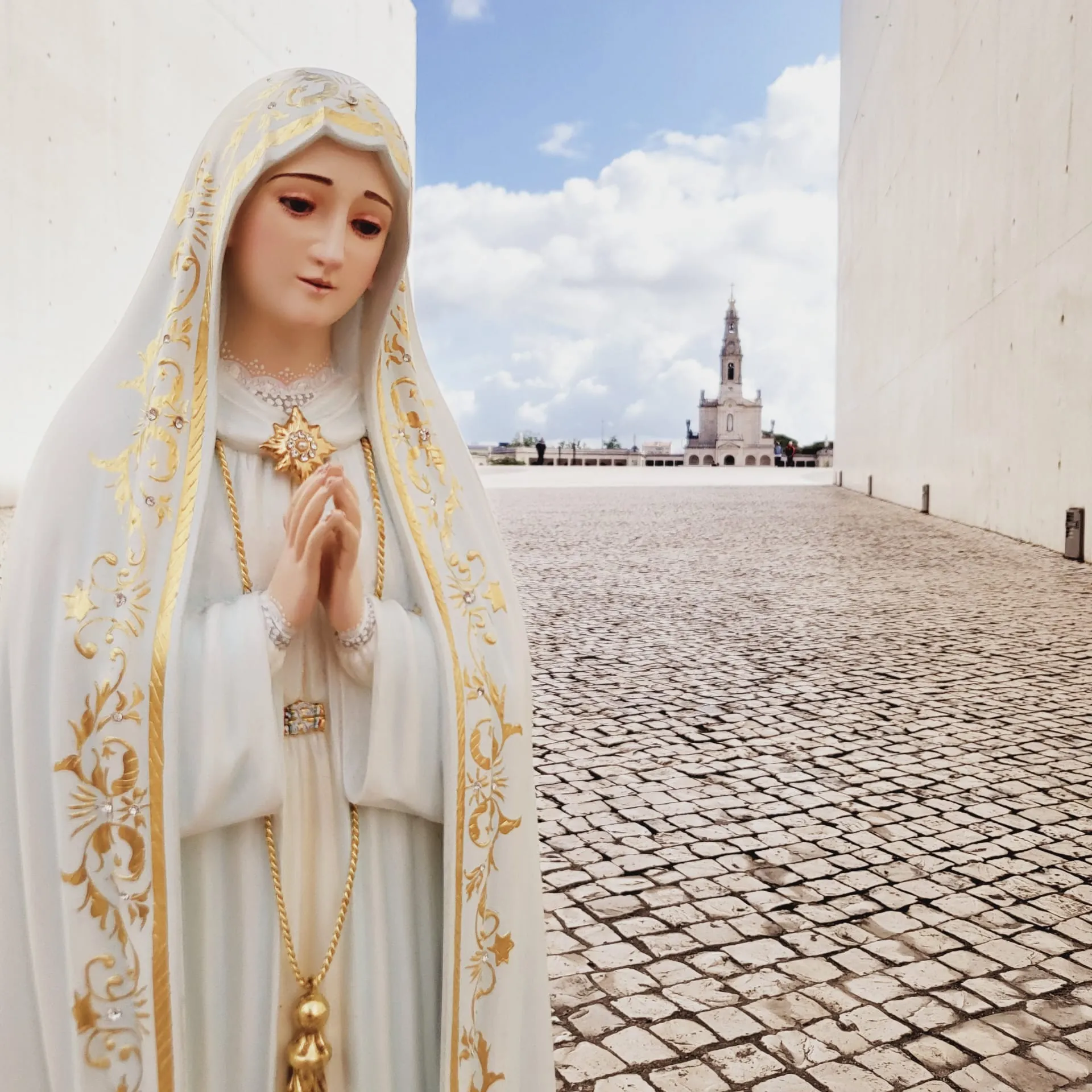 Wood - Our Lady of Fátima [Several sizes]