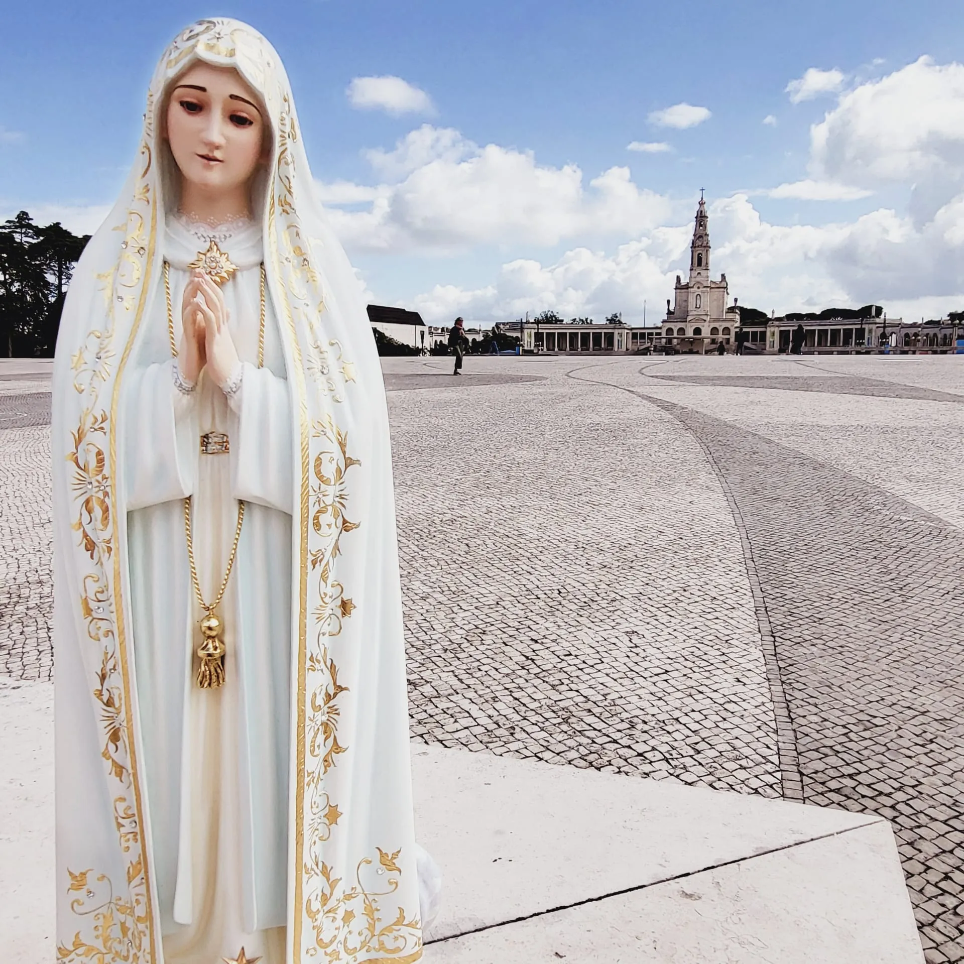 Wood - Our Lady of Fátima [Several sizes]